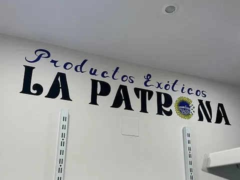 estantería tienda